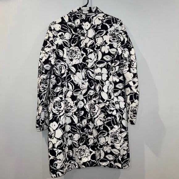 Axcess Black and White Floral Print Rain Coat - Size 6 - Picture 2 of 6